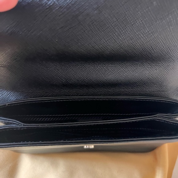 PRADA SAFFIANO LEATHER - Picture 5 of 9